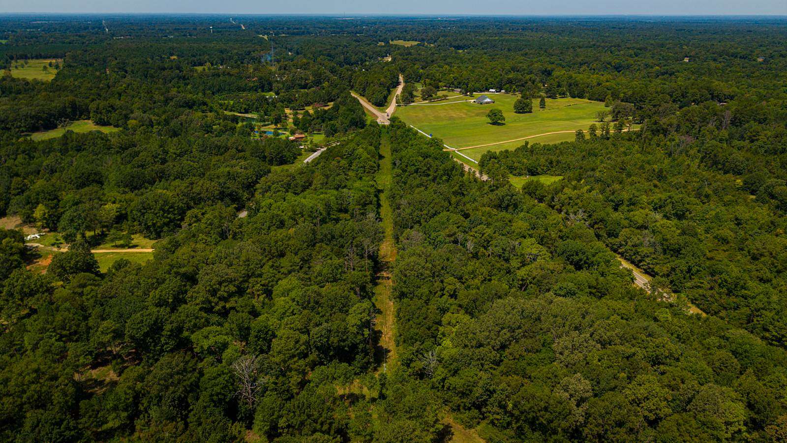 13.6 Acres of Recreational & Residential Land for Sale in Aberdeen, Mississippi