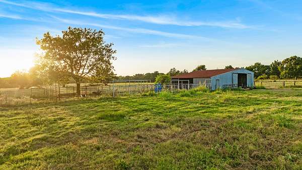 67.3 Acres of Land for Sale in Paris, Texas