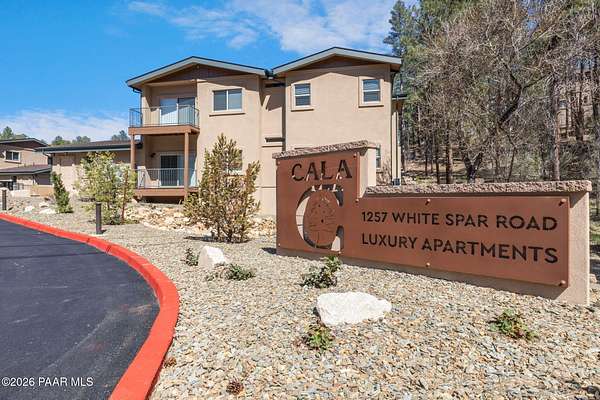 3.1 Acres of Land with Home for Lease in Prescott, Arizona