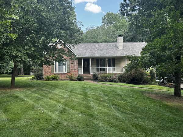 1.82 Acres of Land with Home for Sale in Springfield, Tennessee