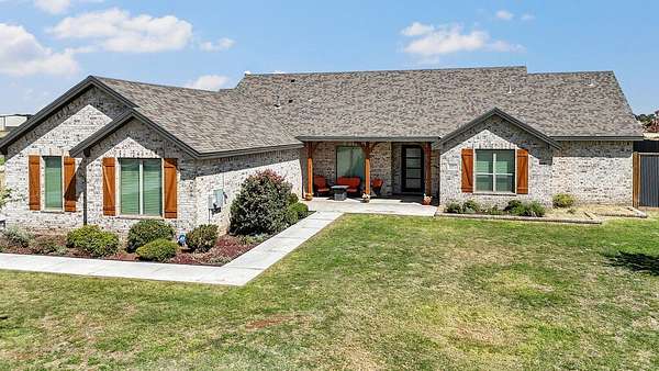 1.59 Acres of Land with Home for Sale in Midland, Texas