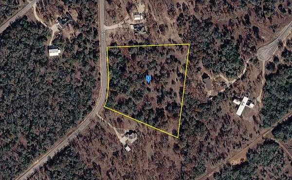 7 Acres of Residential Land for Sale in Luling, Texas