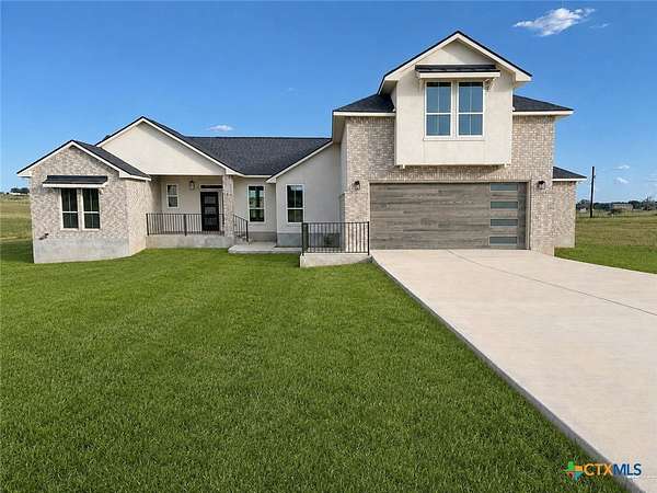 2.5 Acres of Land with Home for Sale in La Vernia, Texas