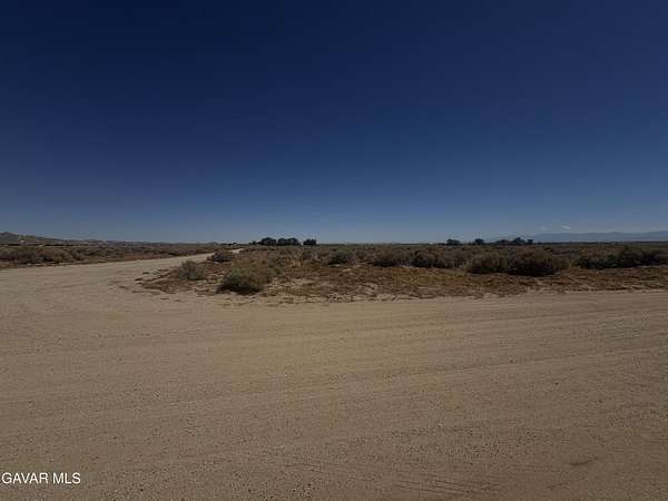 2.5 Acres of Residential Land for Sale in Rosamond, California