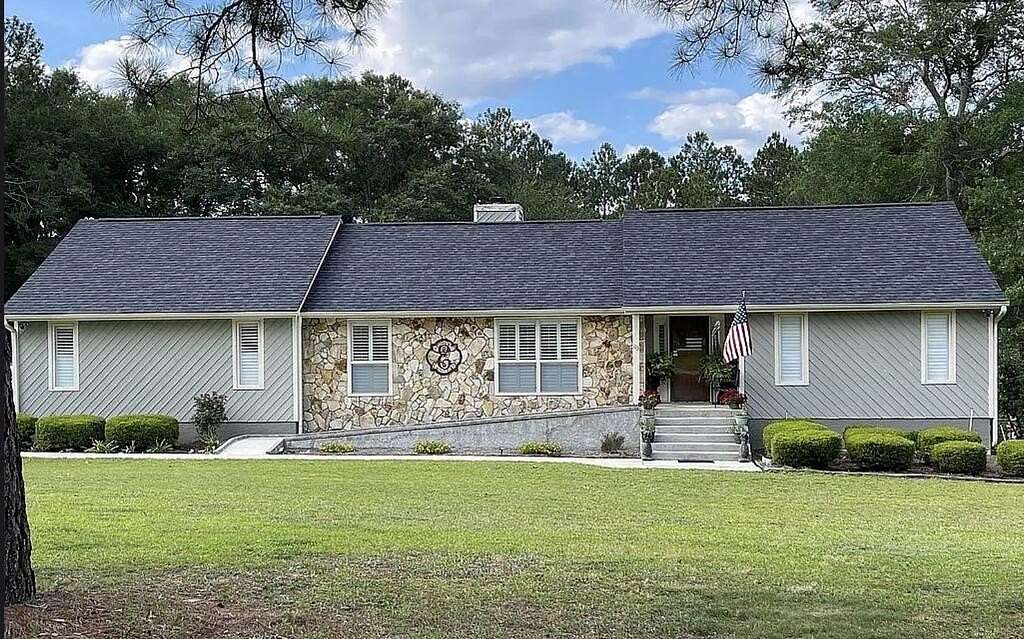 2.17 Acres of Land with Home for Sale in Cordele, Georgia