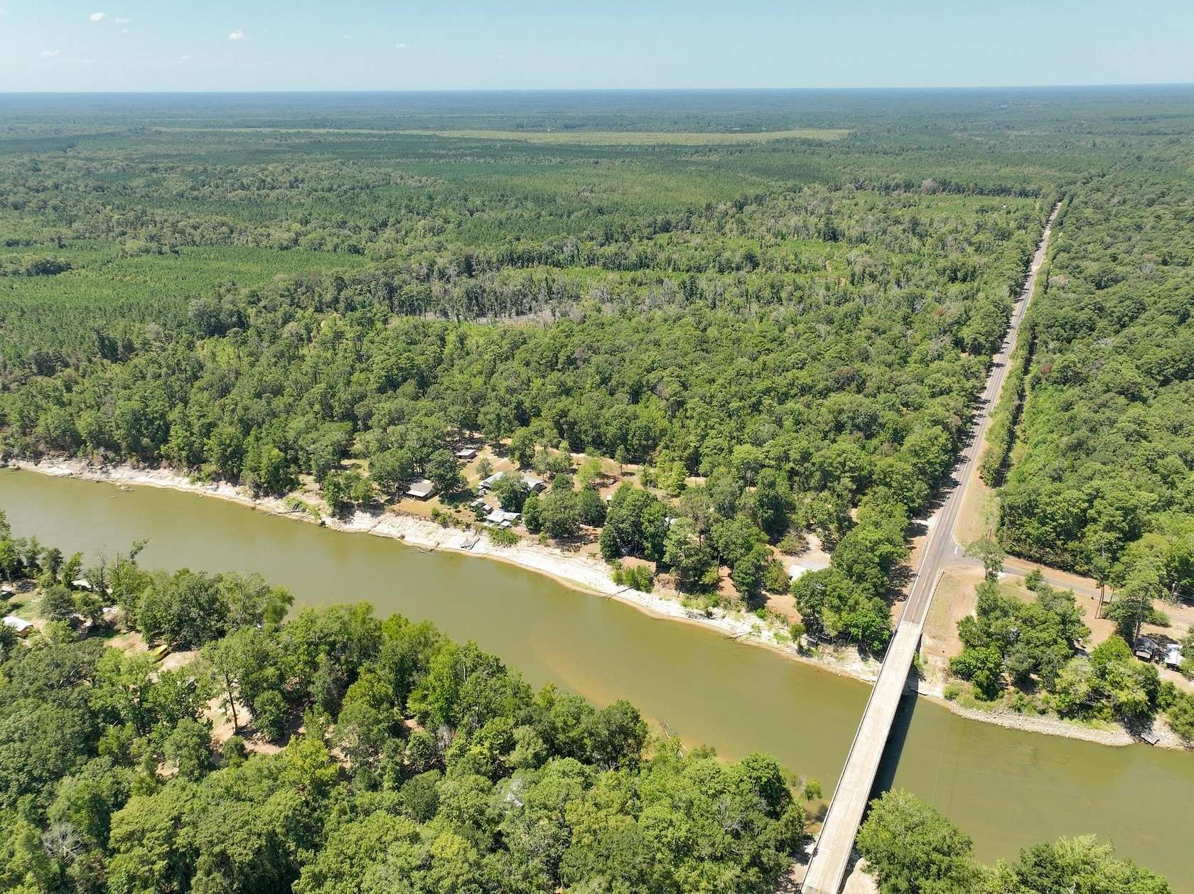 24 Acres of Recreational & Residential Land for Sale in Spurger, Texas