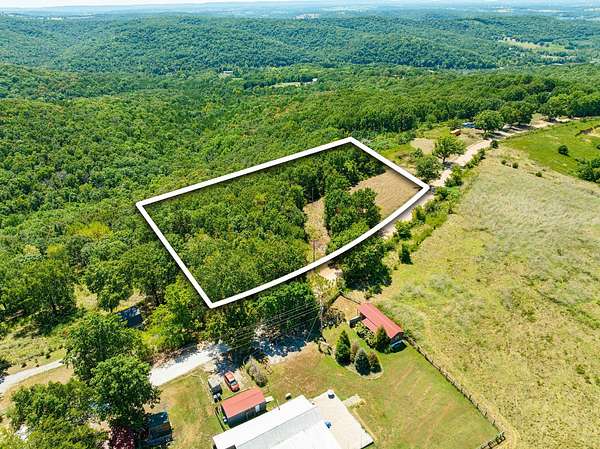 3 Acres of Residential Land for Sale in Omaha, Arkansas