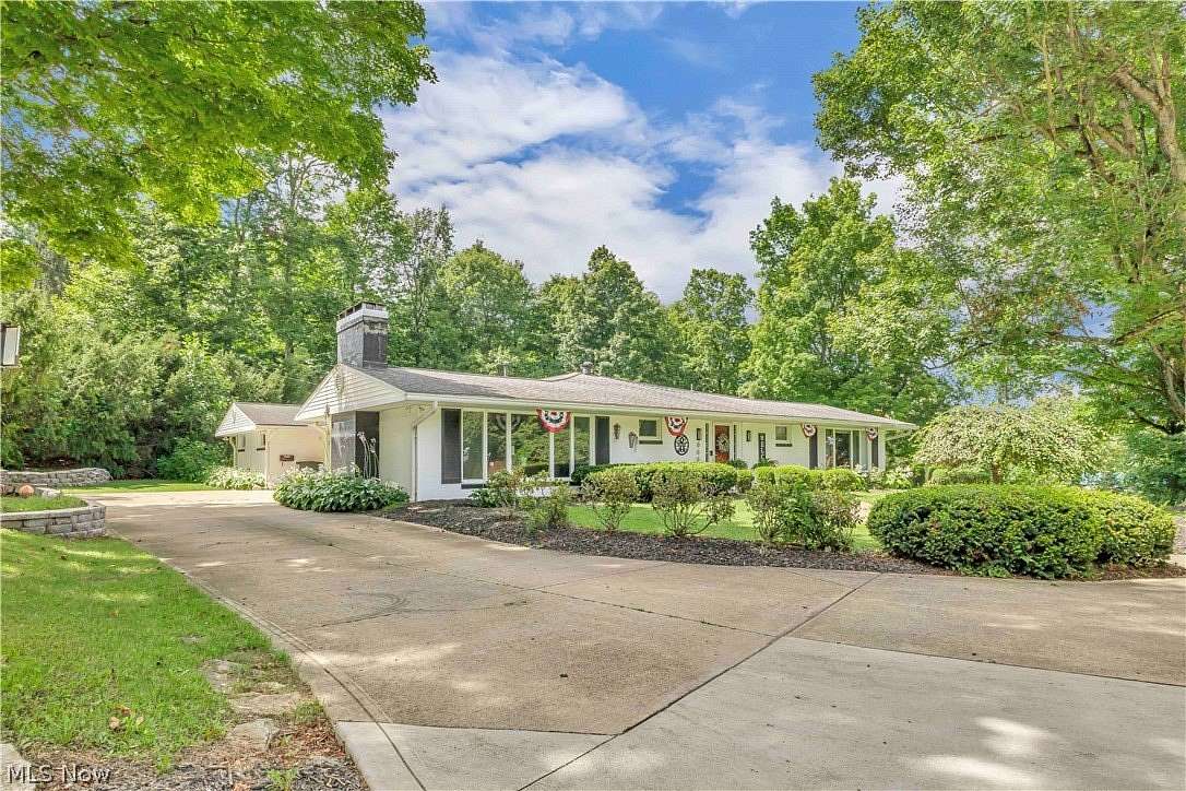 2.42 Acres of Land with Home for Sale in Mansfield, Ohio