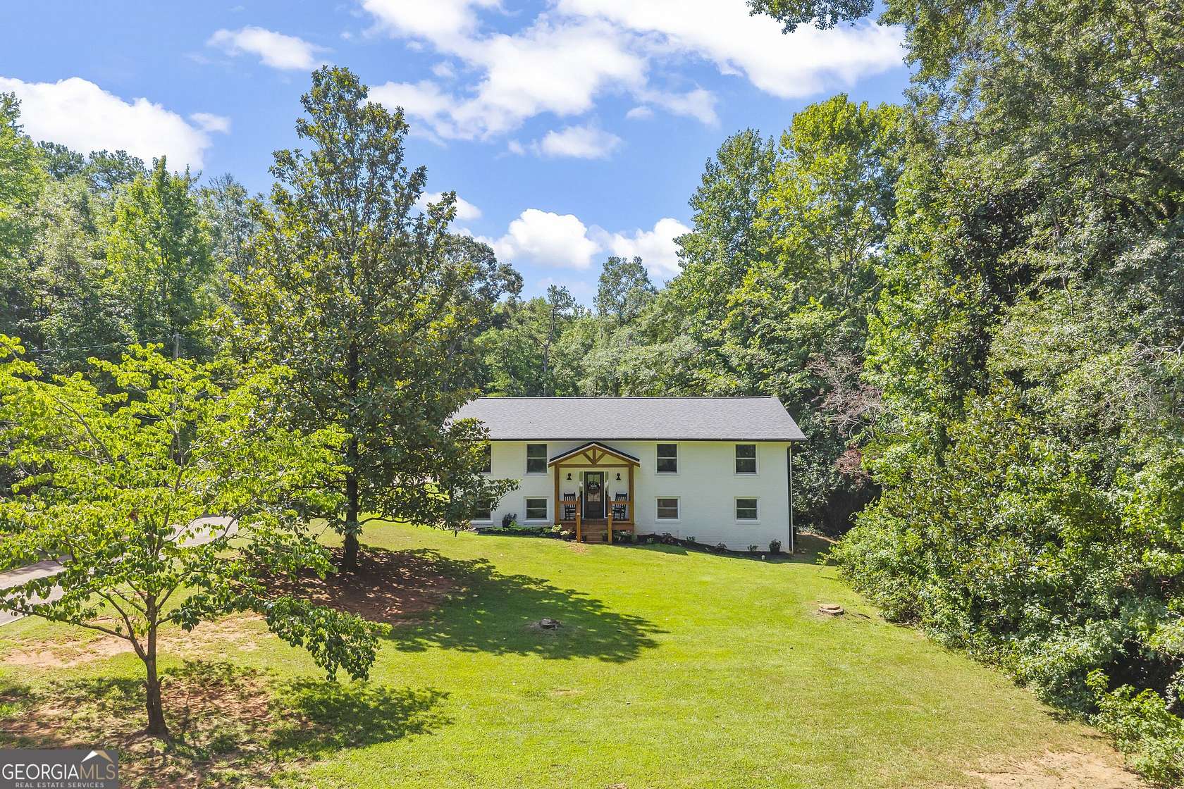 2.72 Acres of Land with Home for Sale in Hartwell, Georgia