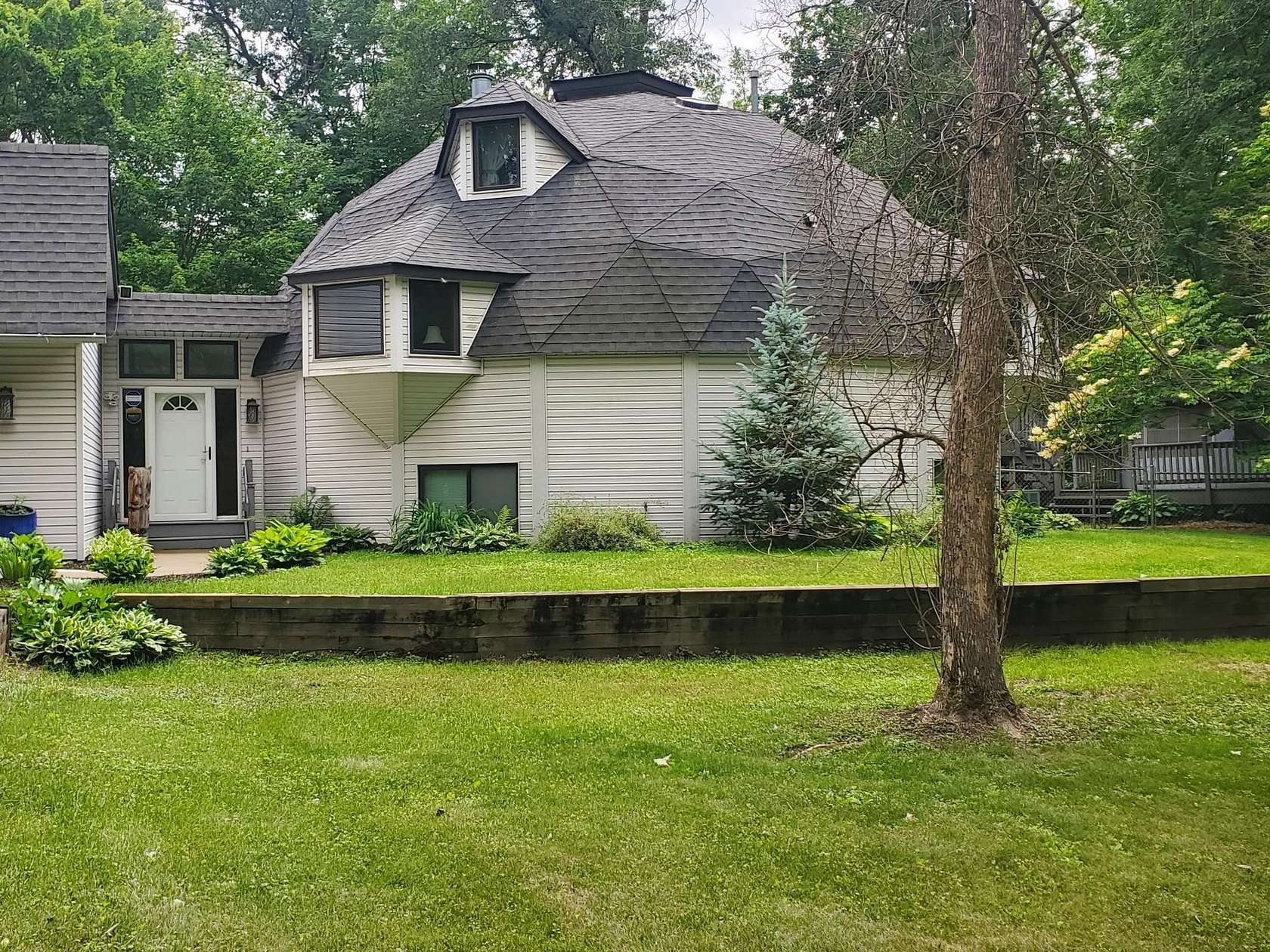 5.47 Acres of Land with Home for Sale in Columbus, Minnesota