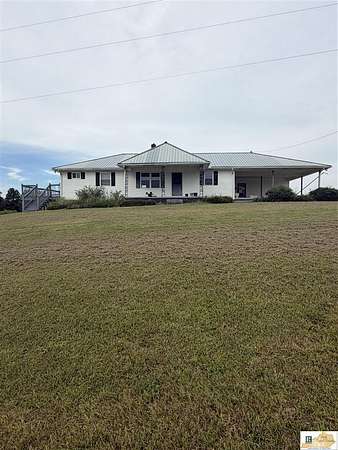 6 Acres of Land with Home for Sale in Tompkinsville, Kentucky