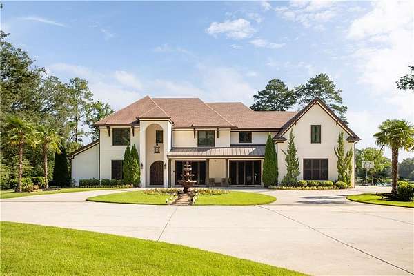 5 Acres of Land with Home for Sale in Smyrna, Georgia