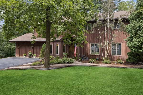 2.46 Acres of Land with Home for Sale in New Lenox, Illinois