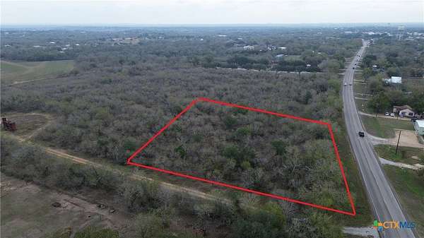 1.54 Acres of Commercial Land for Sale in Luling, Texas