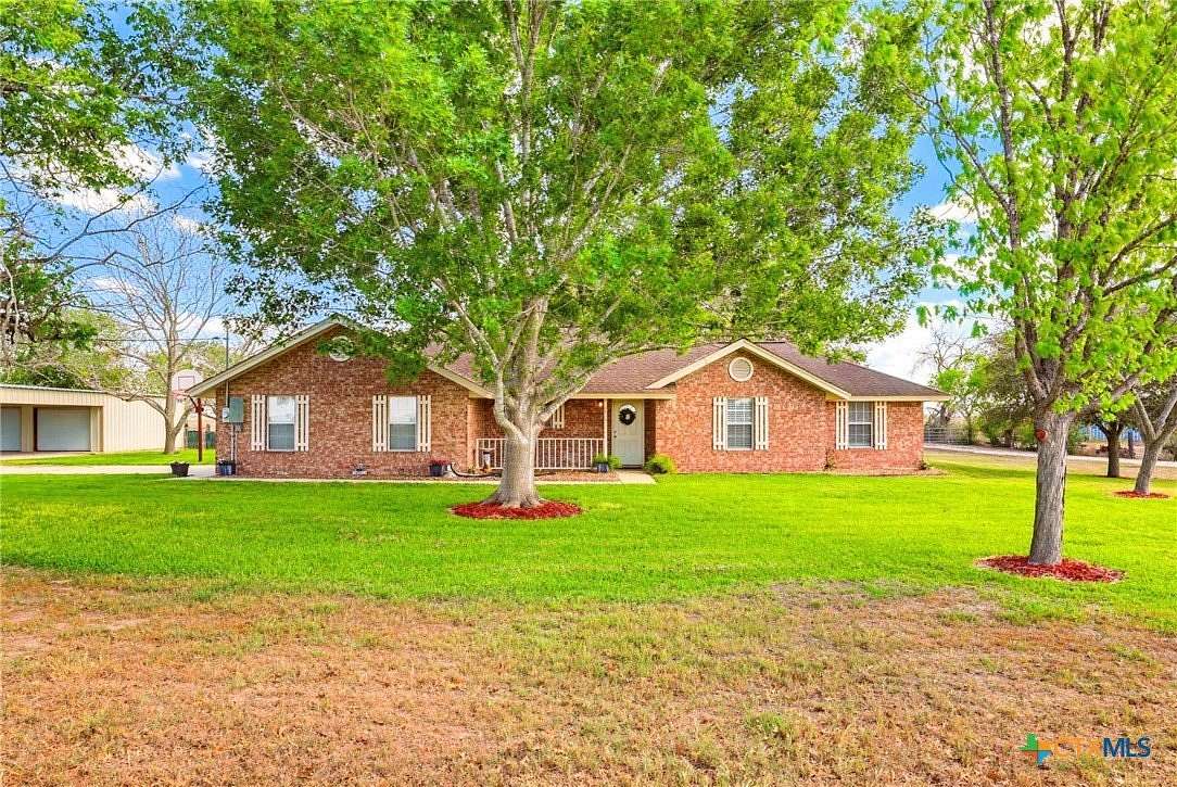 4 Acres of Land with Home for Sale in Stockdale, Texas