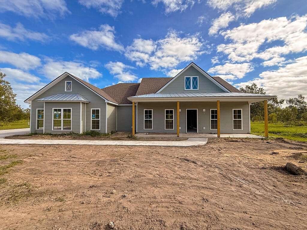 3 Acres of Land with Home for Sale in Naylor, Georgia