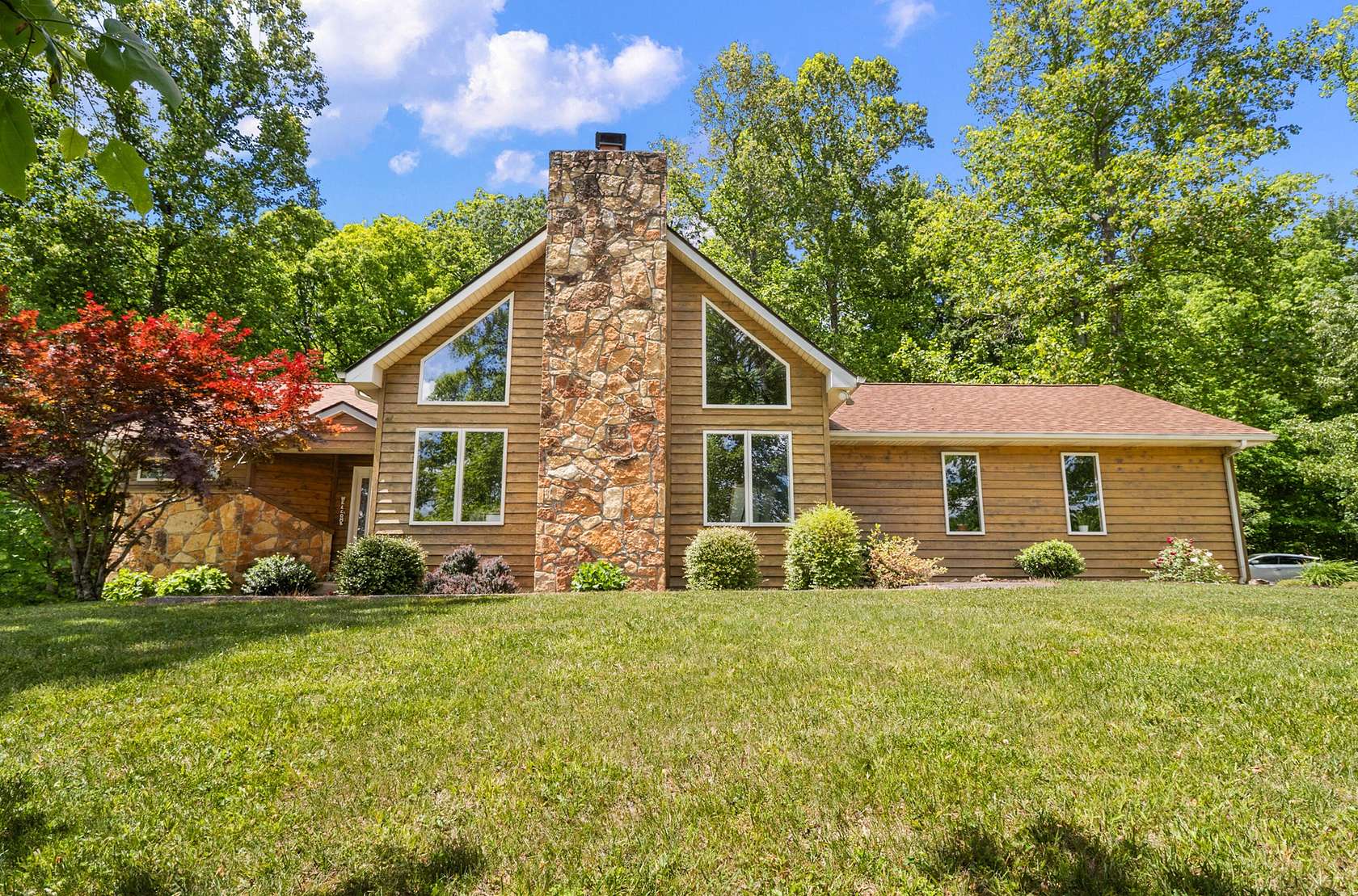 8.43 Acres of Land with Home for Sale in London, Kentucky