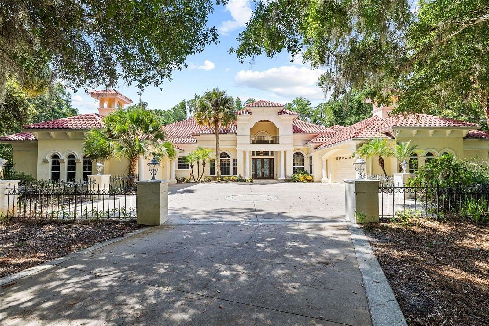 10.2 Acres of Land with Home for Sale in Land O' Lakes, Florida