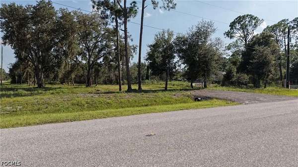 1.25 Acres of Residential Land for Sale in Clewiston, Florida