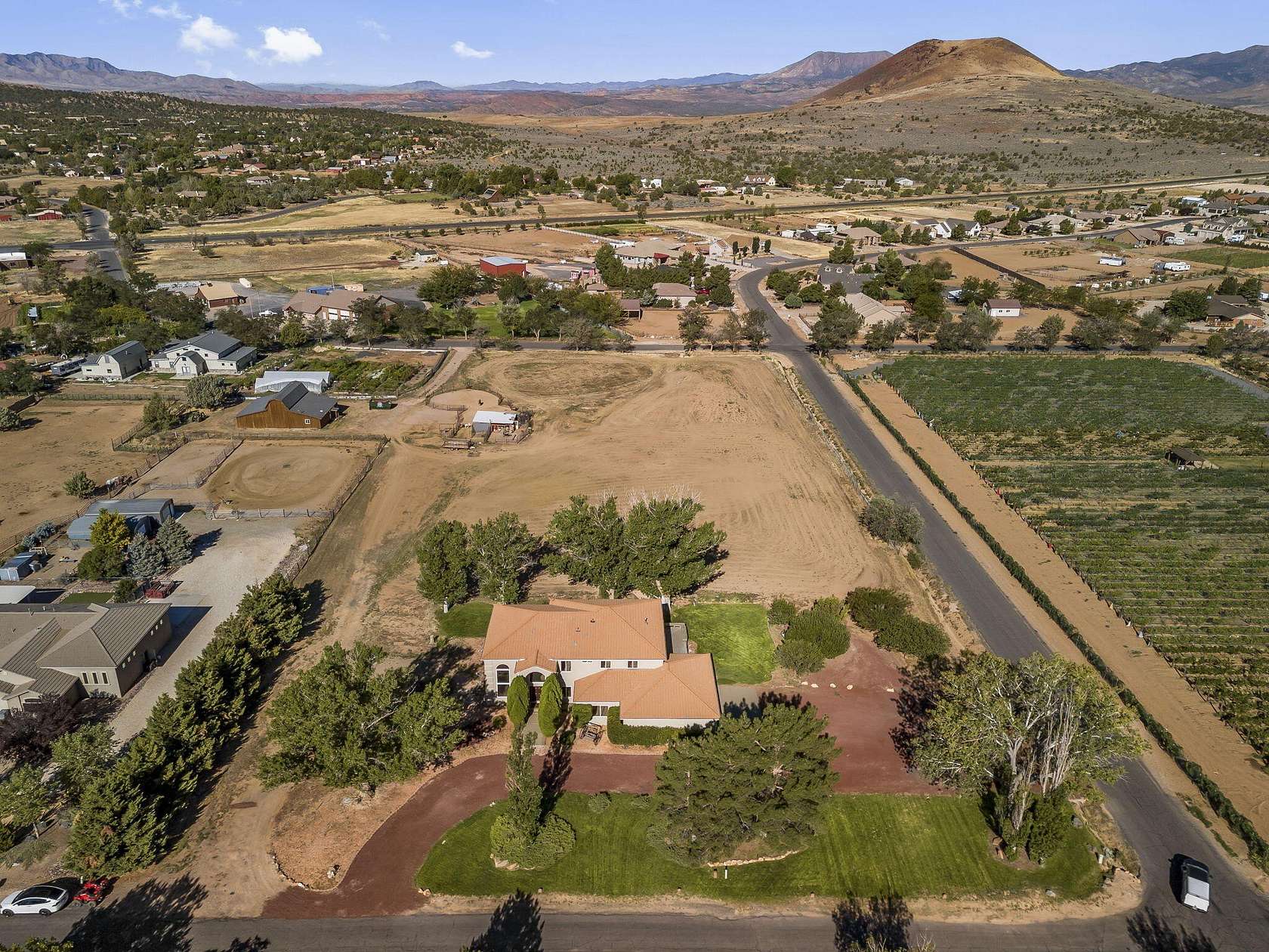 4.63 Acres of Land with Home for Sale in Dammeron Valley, Utah