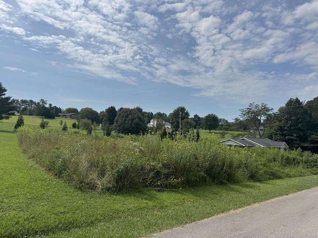 0.4 Acres of Residential Land for Sale in Albany, Kentucky