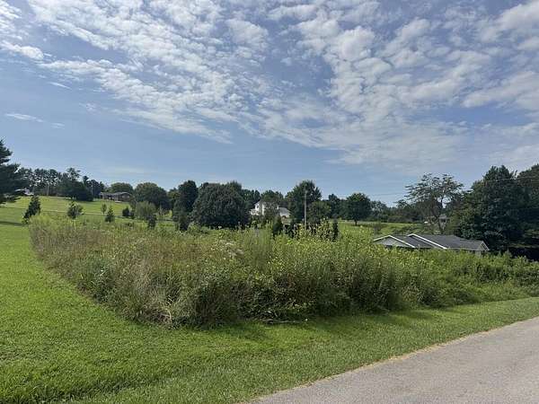0.4 Acres of Residential Land for Sale in Albany, Kentucky
