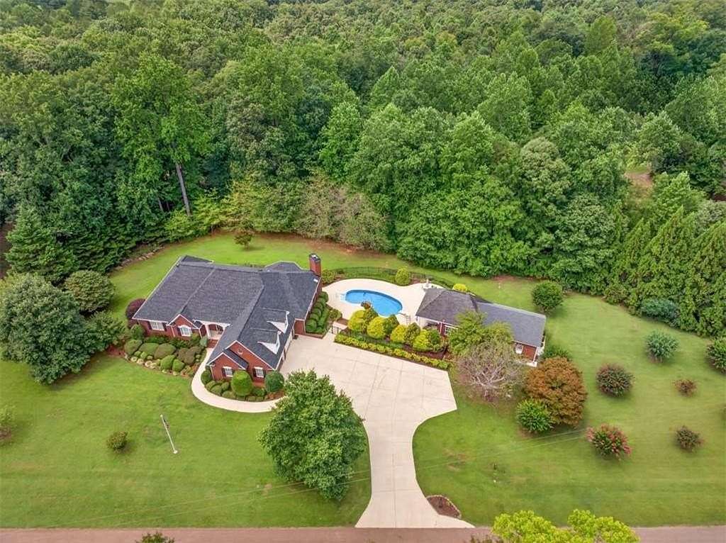 2 Acres of Land with Home for Sale in Homer, Georgia
