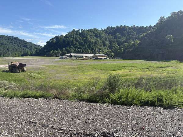 0.97 Acres of Mixed-Use Land for Sale in Manchester, Kentucky