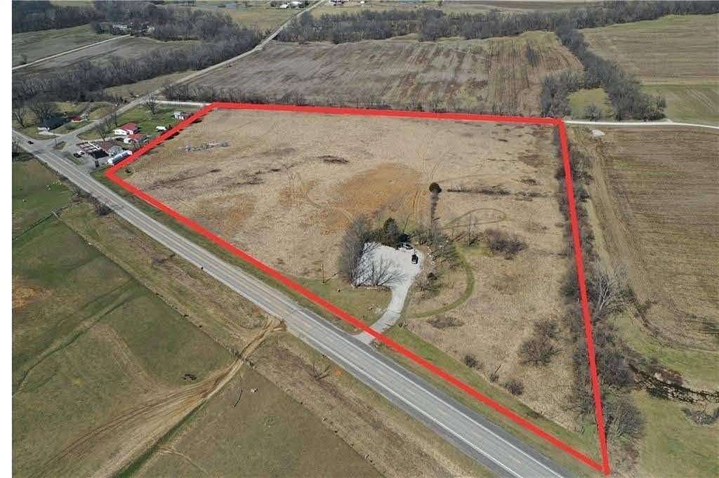 15.3 Acres of Land for Sale in Richmond, Missouri