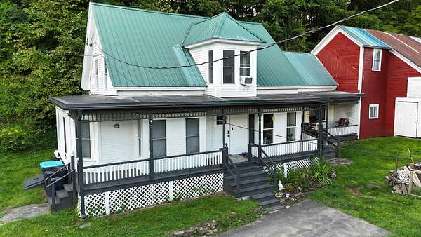 6.35 Acres of Land with Home for Sale in Williamstown, Vermont