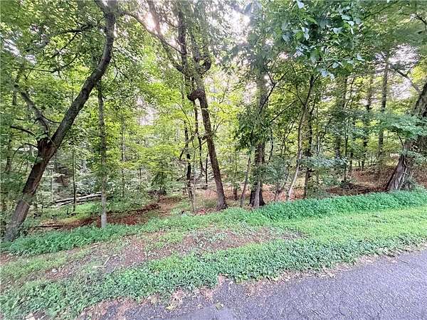 1.1 Acres of Residential Land for Sale in Elkin, North Carolina