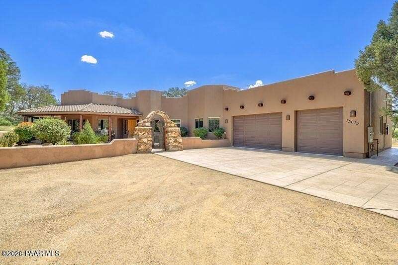 2.1 Acres of Land with Home for Sale in Prescott, Arizona
