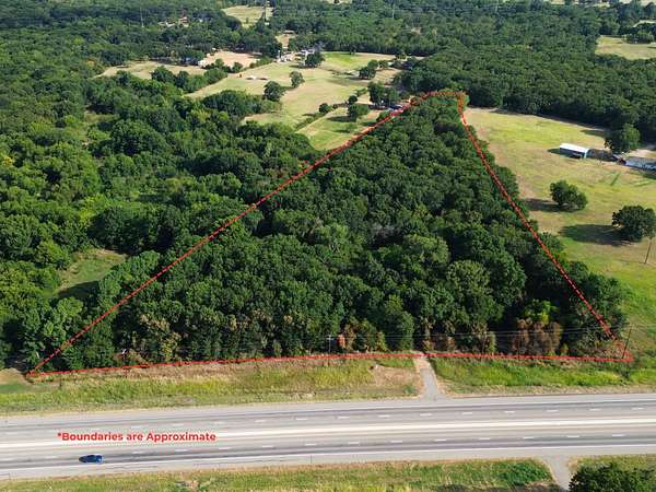 7.85 Acres of Mixed-Use Land for Sale in Klondike, Texas