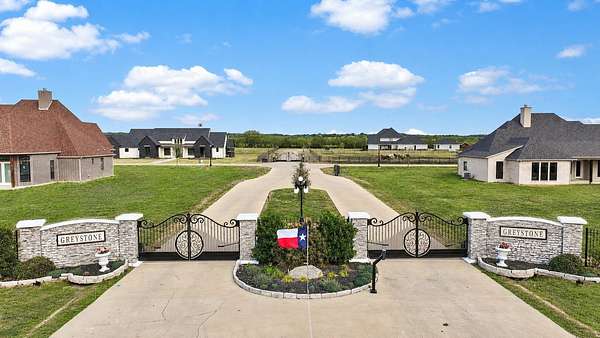 1.25 Acres of Residential Land for Sale in Waxahachie, Texas