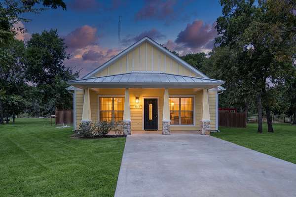 2 Acres of Land with Home for Sale in Corsicana, Texas
