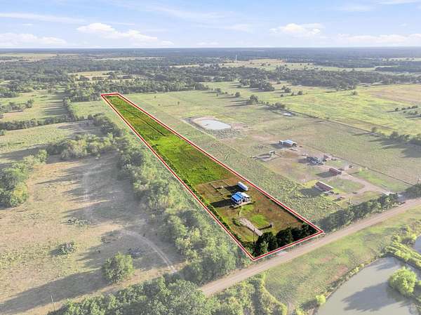 6 Acres of Land with Home for Sale in Ivanhoe, Texas