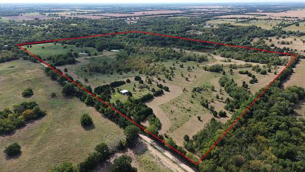 71.1 Acres of Land for Sale in Ben Franklin, Texas