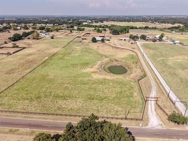 10.7 Acres of Land with Home for Sale in Decatur, Texas