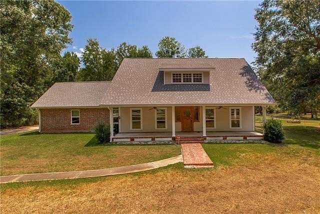 3.23 Acres of Land with Home for Sale in Ponchatoula, Louisiana