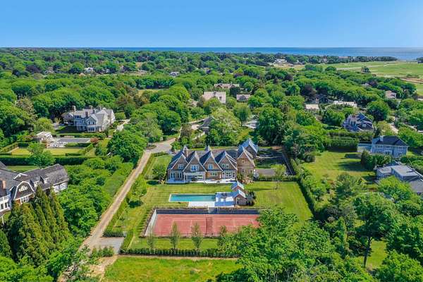 2 Acres of Land with Home for Lease in East Hampton, New York