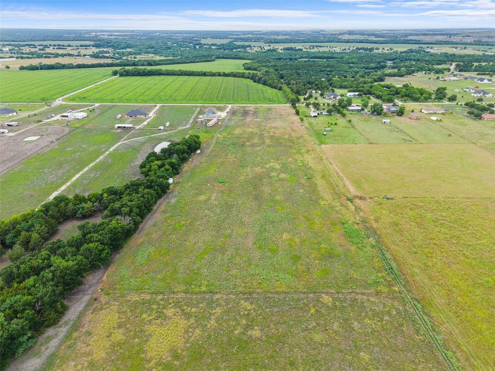 10 Acres of Land for Sale in Ferris, Texas