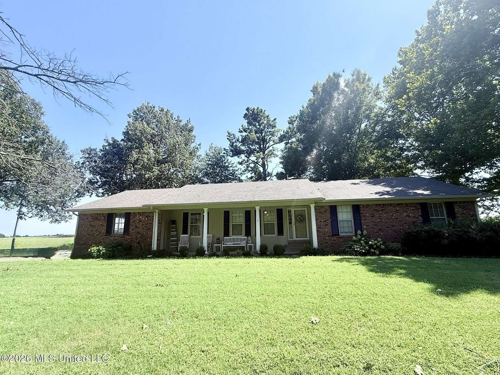 1.5 Acres of Land with Home for Sale in Lake Cormorant, Mississippi
