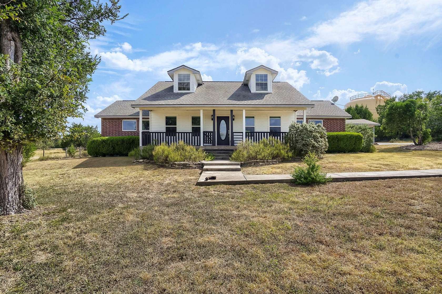 2.4 Acres of Land with Home for Sale in Canyon Lake, Texas