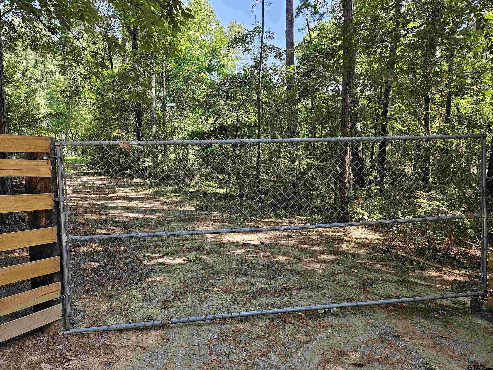5 Acres of Residential Land for Sale in Tyler, Texas