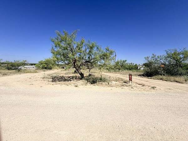 0.9 Acres of Residential Land for Sale in Colorado City, Texas