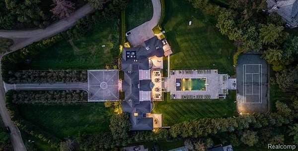 3.64 Acres of Land with Home for Sale in Bloomfield Hills, Michigan