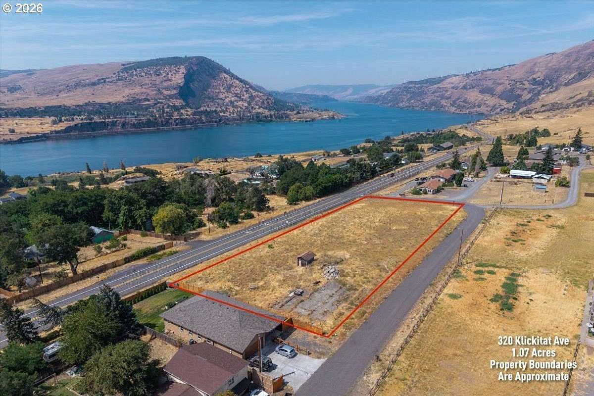 1 Acre of Residential Land for Sale in Lyle, Washington