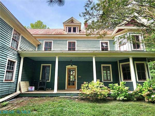 2.3 Acres of Improved Mixed-Use Land for Sale in Gloucester, Virginia
