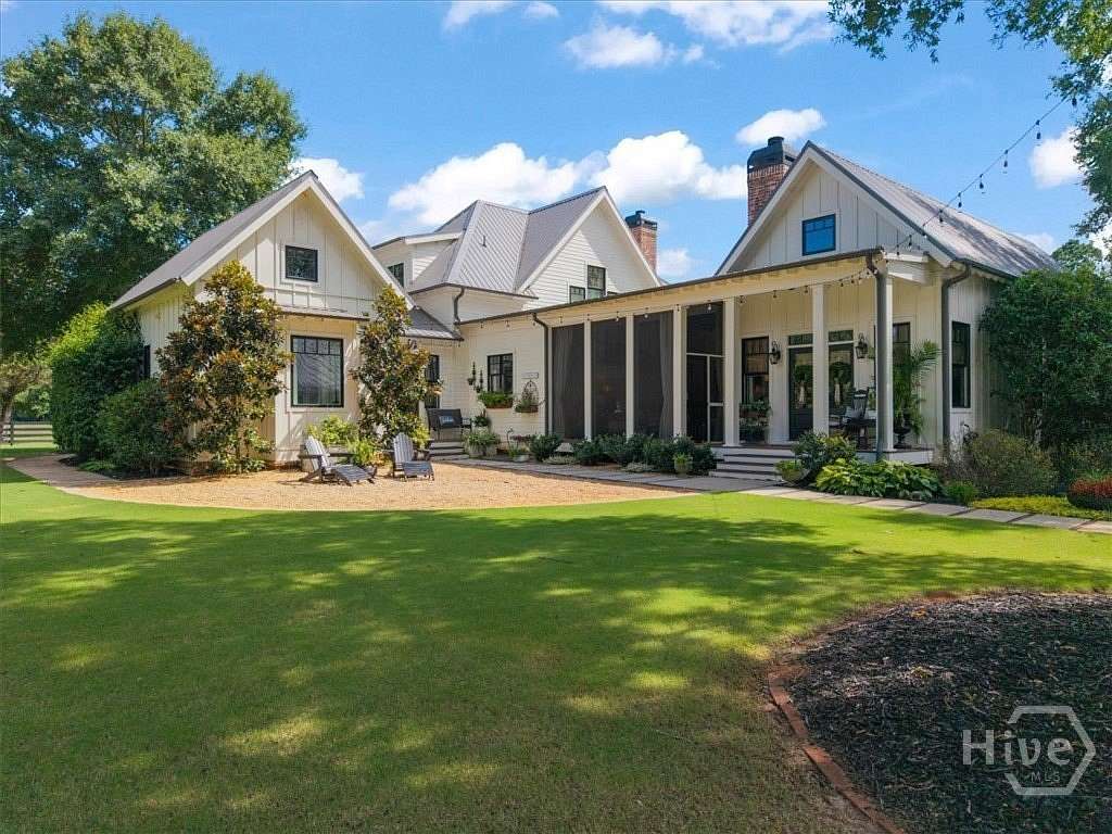 28 Acres of Agricultural Land with Home for Sale in Madison, Georgia