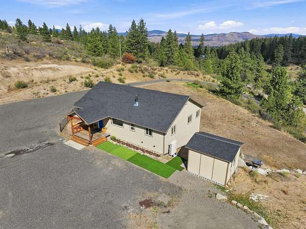 4.4 Acres of Land with Home for Sale in Davenport, Washington